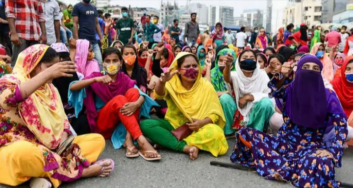 Garment workers protest in Gazipur for increasing EID Holidays